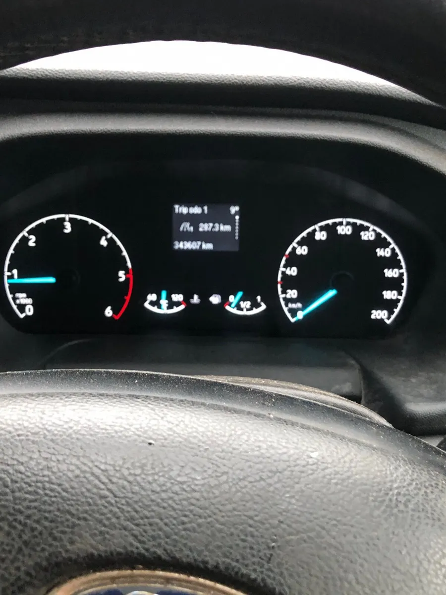 Ford Transit 2021 - Image 3