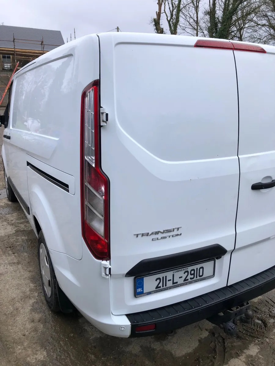 Ford Transit 2021 - Image 2