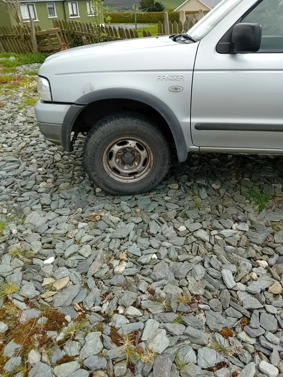 Ford Transit Connect 2006 - Image 2