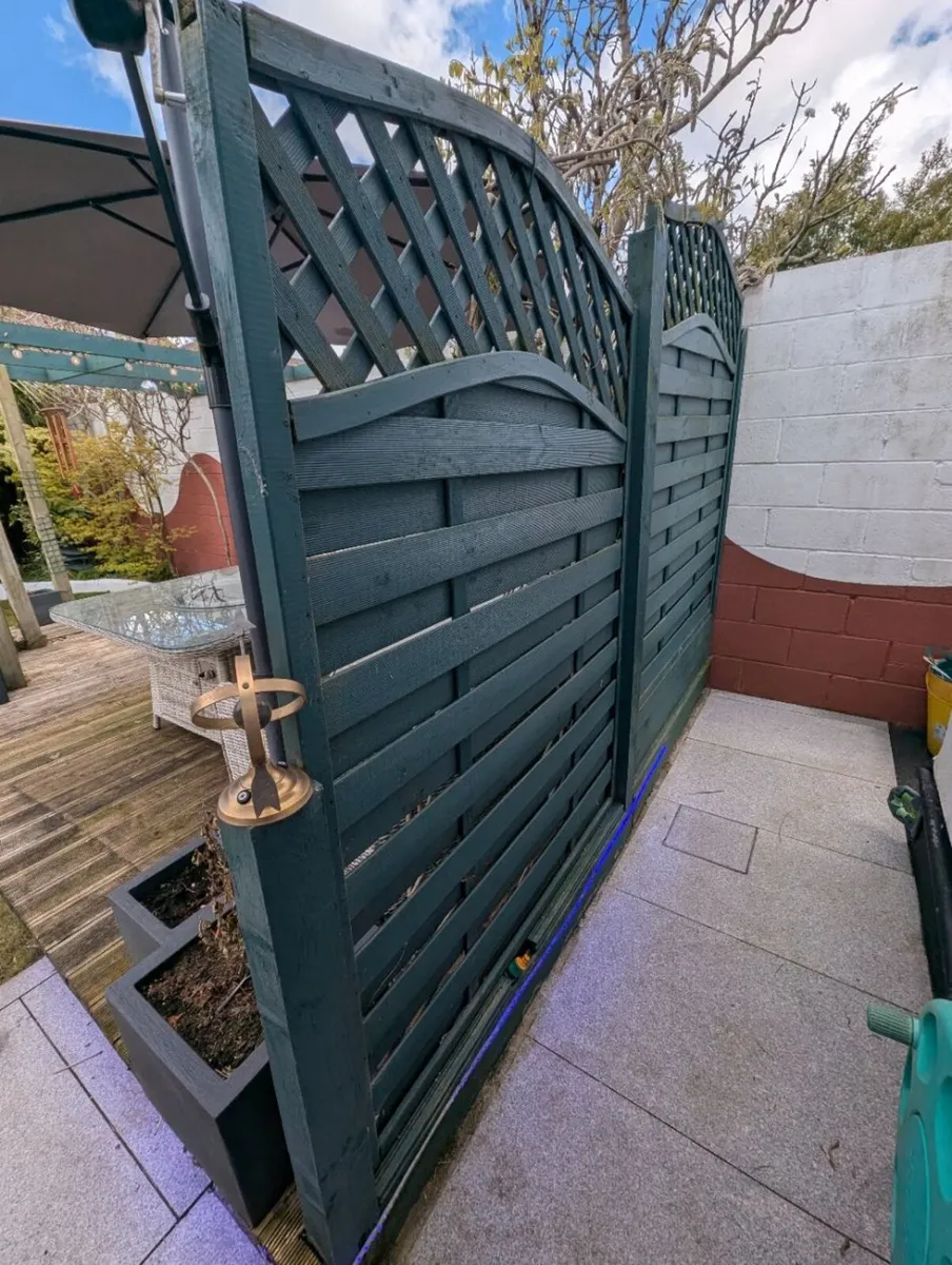 complete second hand garden decking - Image 2