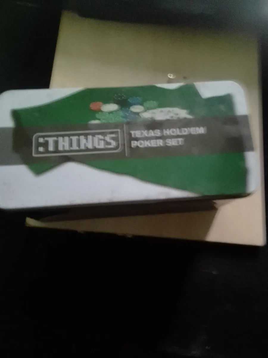 Poker tabke and pokerchips set - Image 1