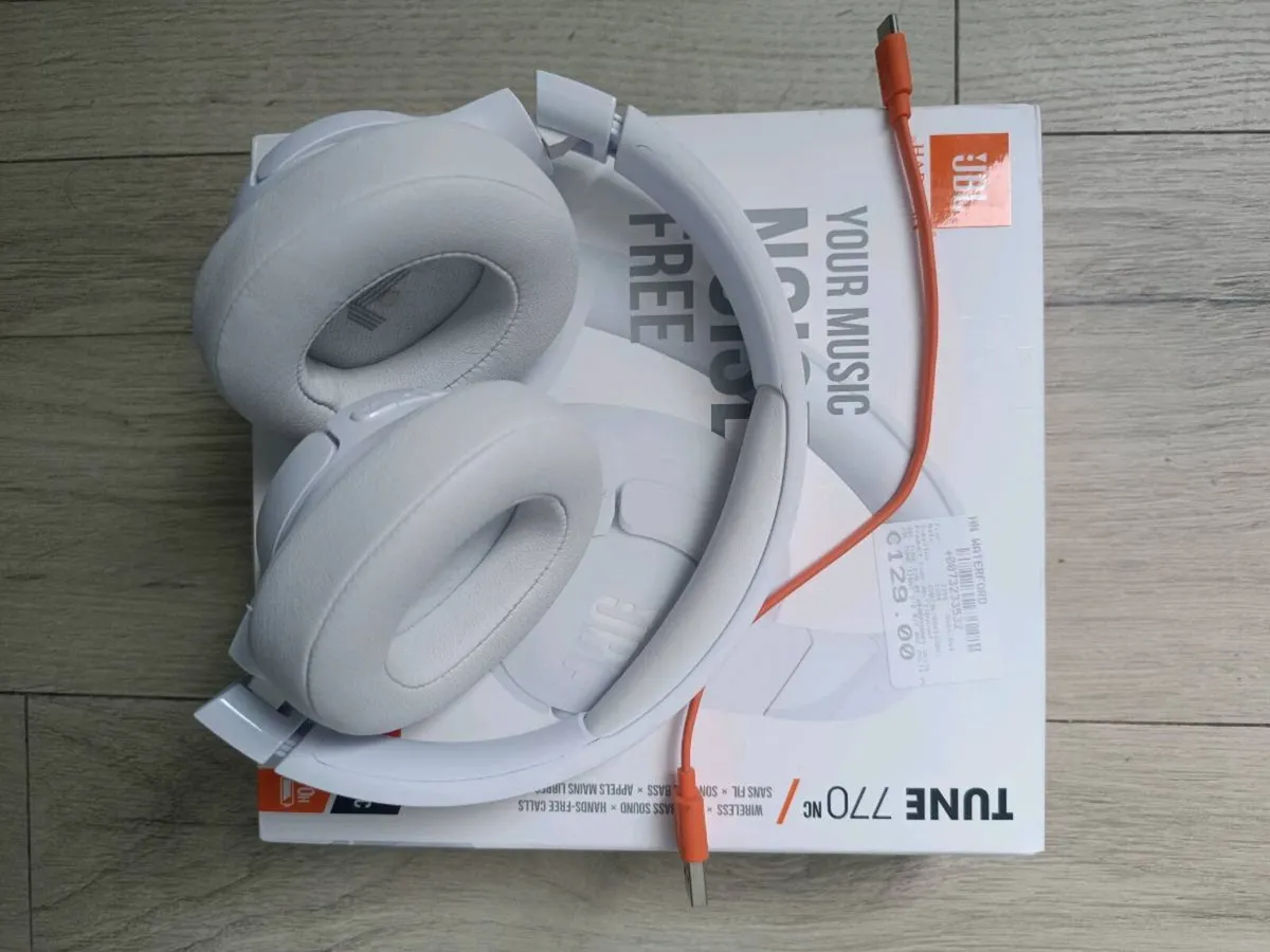 JBL Wireless Headphones