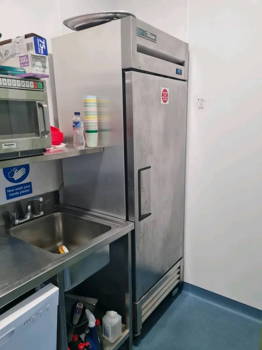 Kitchen Equipment For Sale - Image 2