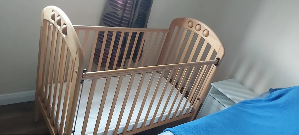Cot bed for Baby/ Toddler - Image 1