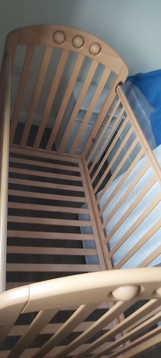 Cot bed for Baby/ Toddler - Image 3