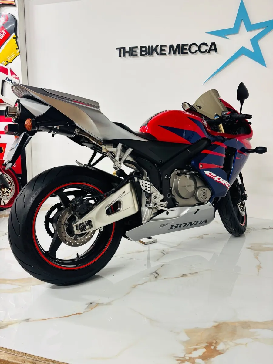 Honda CBR 2006 - Image 3