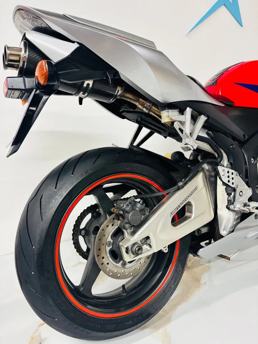 Honda CBR 2006 - Image 4
