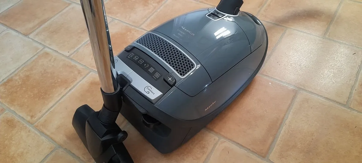 Miele vacuum/Hoover cleaner - Image 3