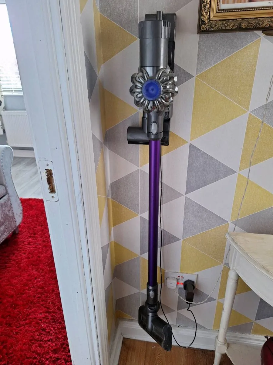 Dyson Hoover - Image 2