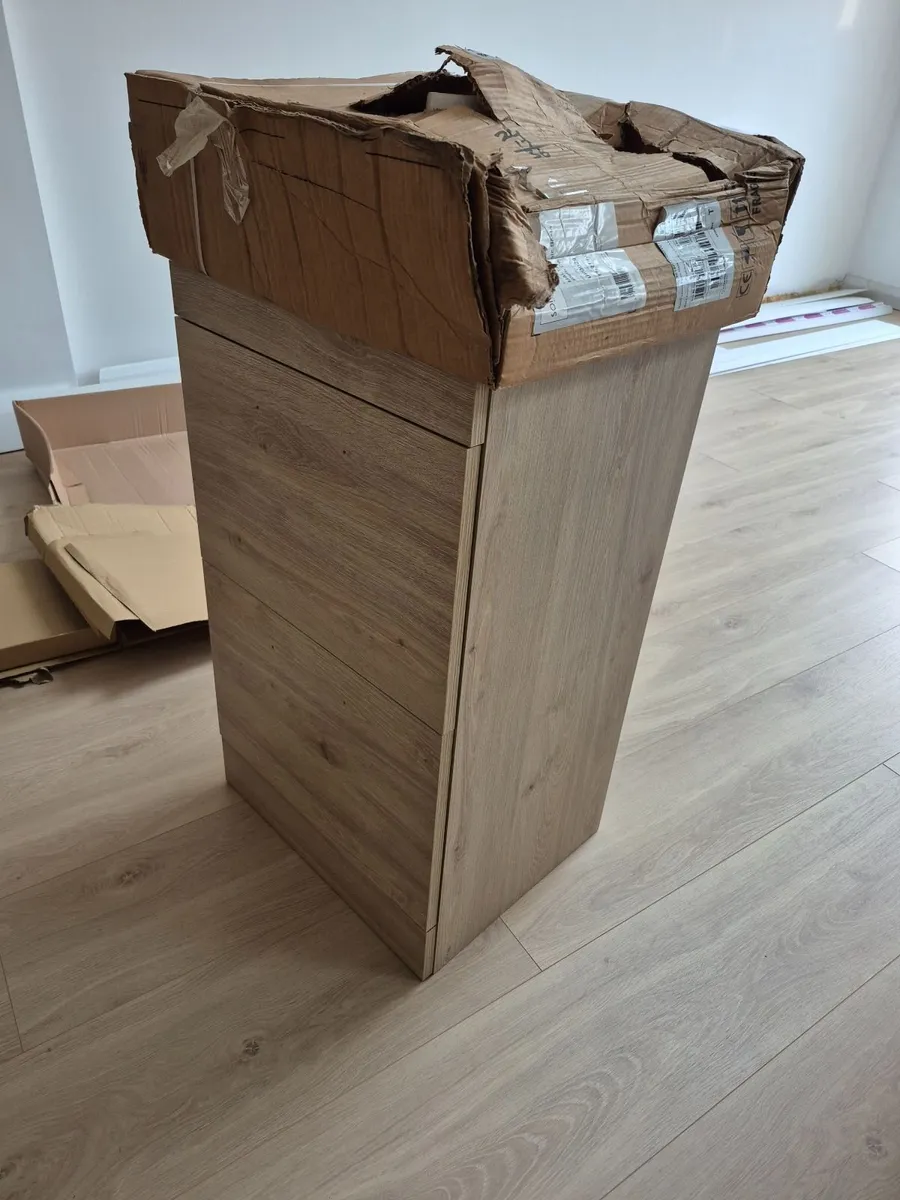 Bathroom Vanity Unit - Image 4