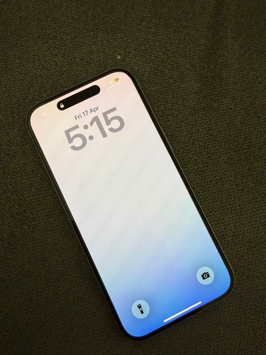 iPhone 15 blue - Image 2