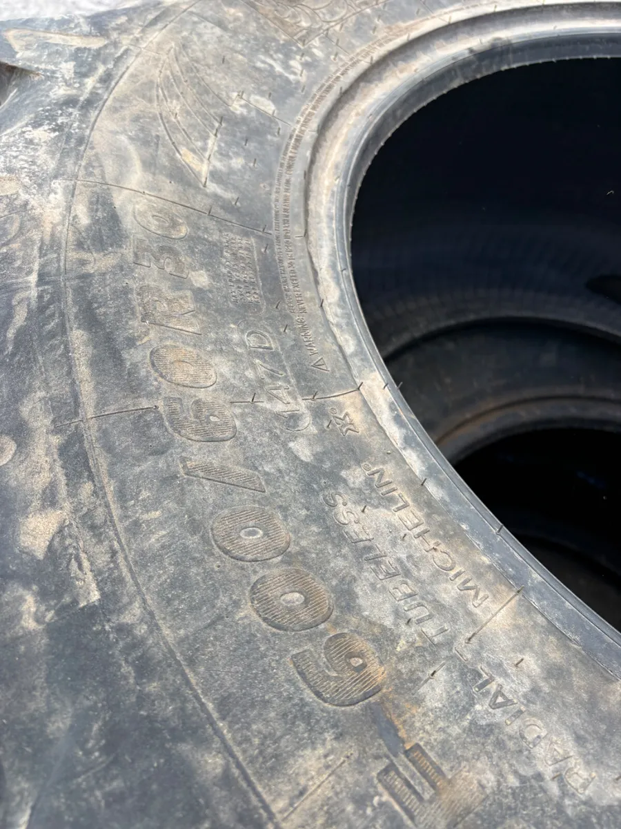 600/60/30 Michelins - Image 2