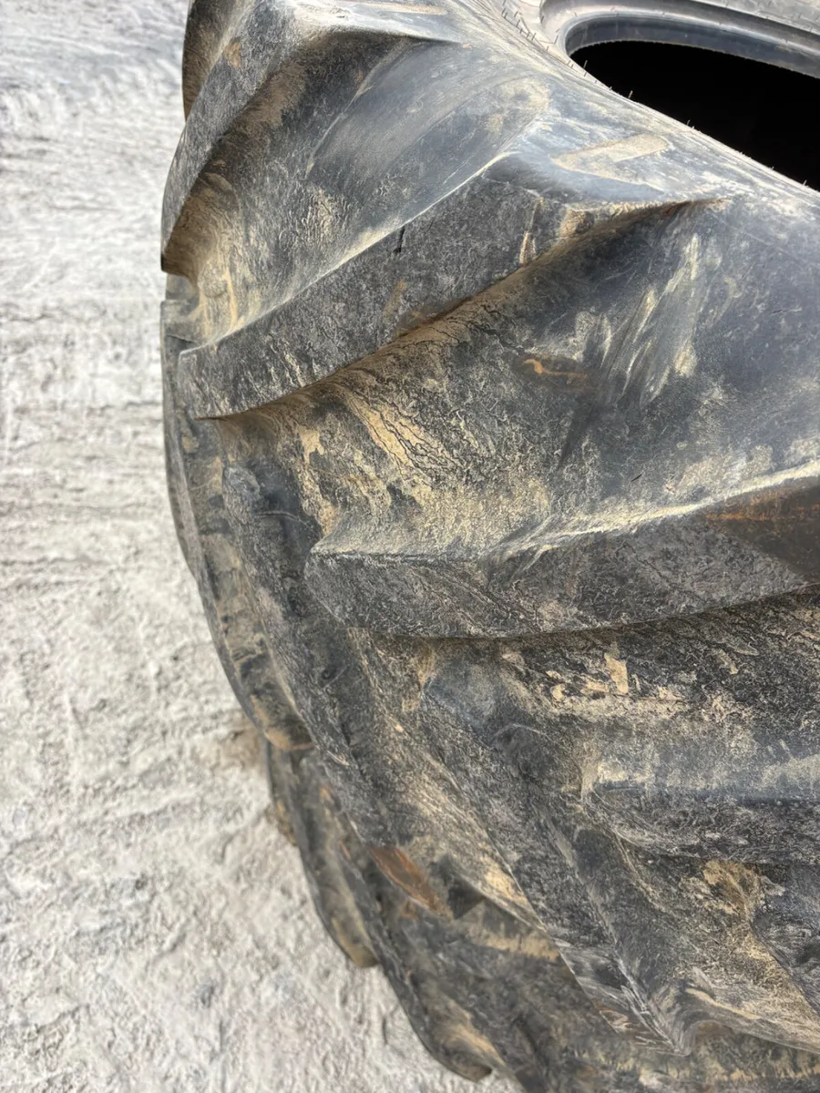 600/60/30 Michelins - Image 3