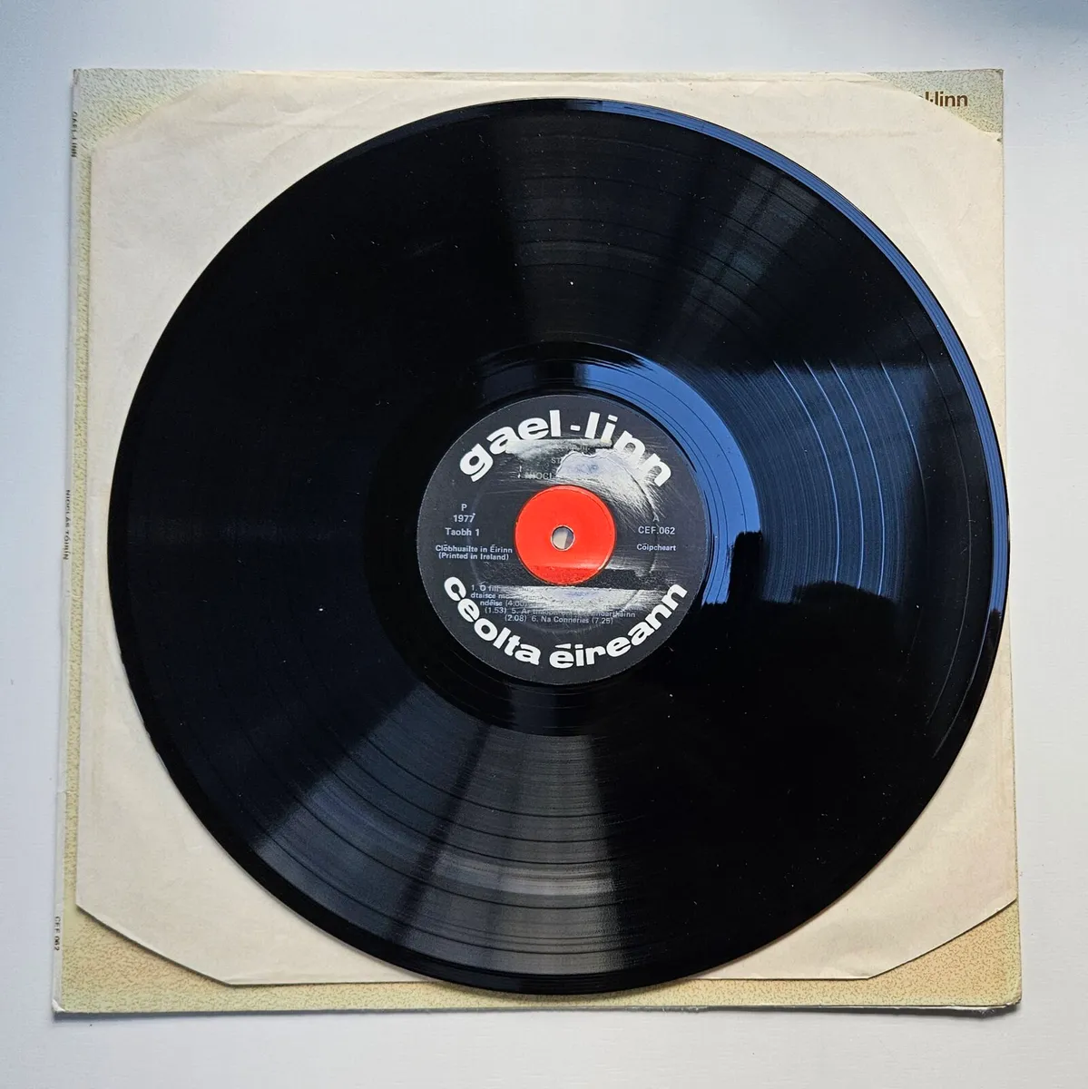 Nioclas Toibin Vinyl Album - Sean Nos Music - Image 4