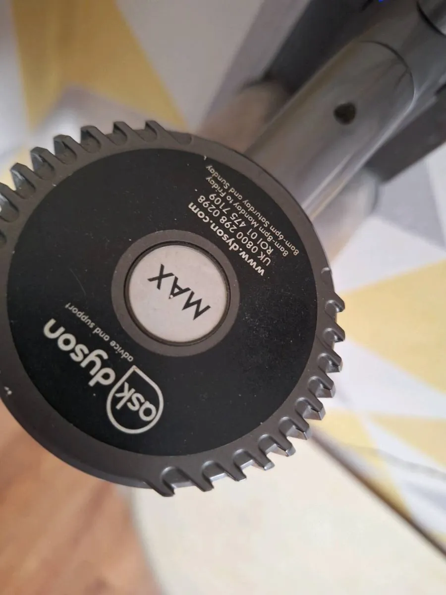 Dyson Hoover - Image 4