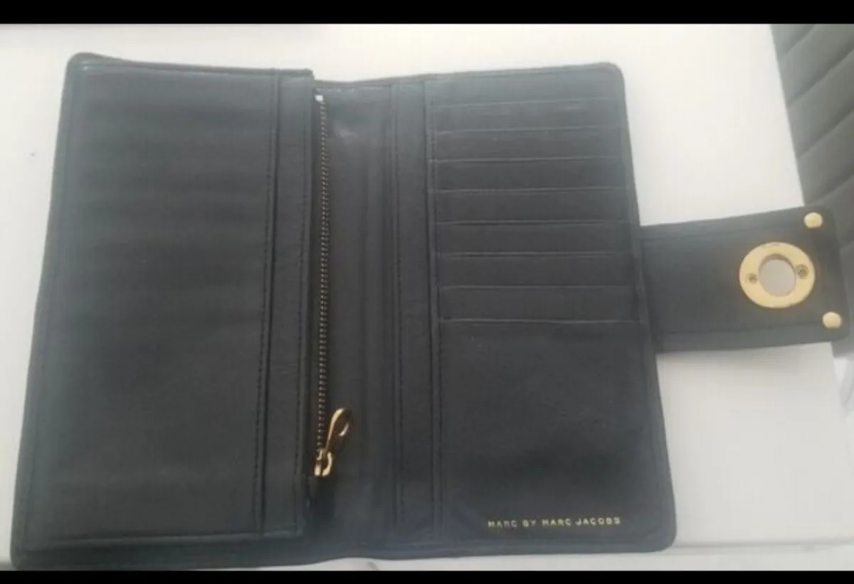 Black Marc Jacobs soft leather ladies wallet/purse - Image 2