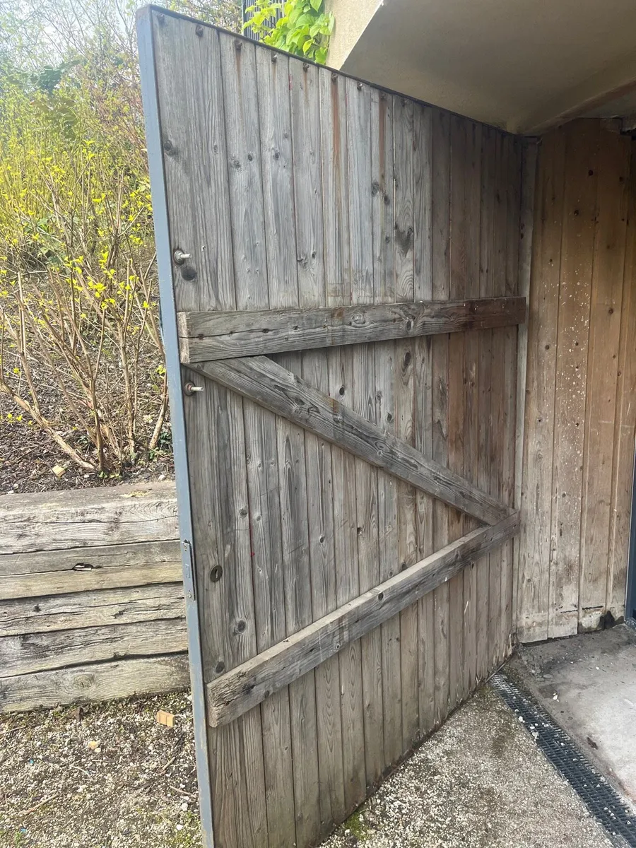 Garage Door - Image 3