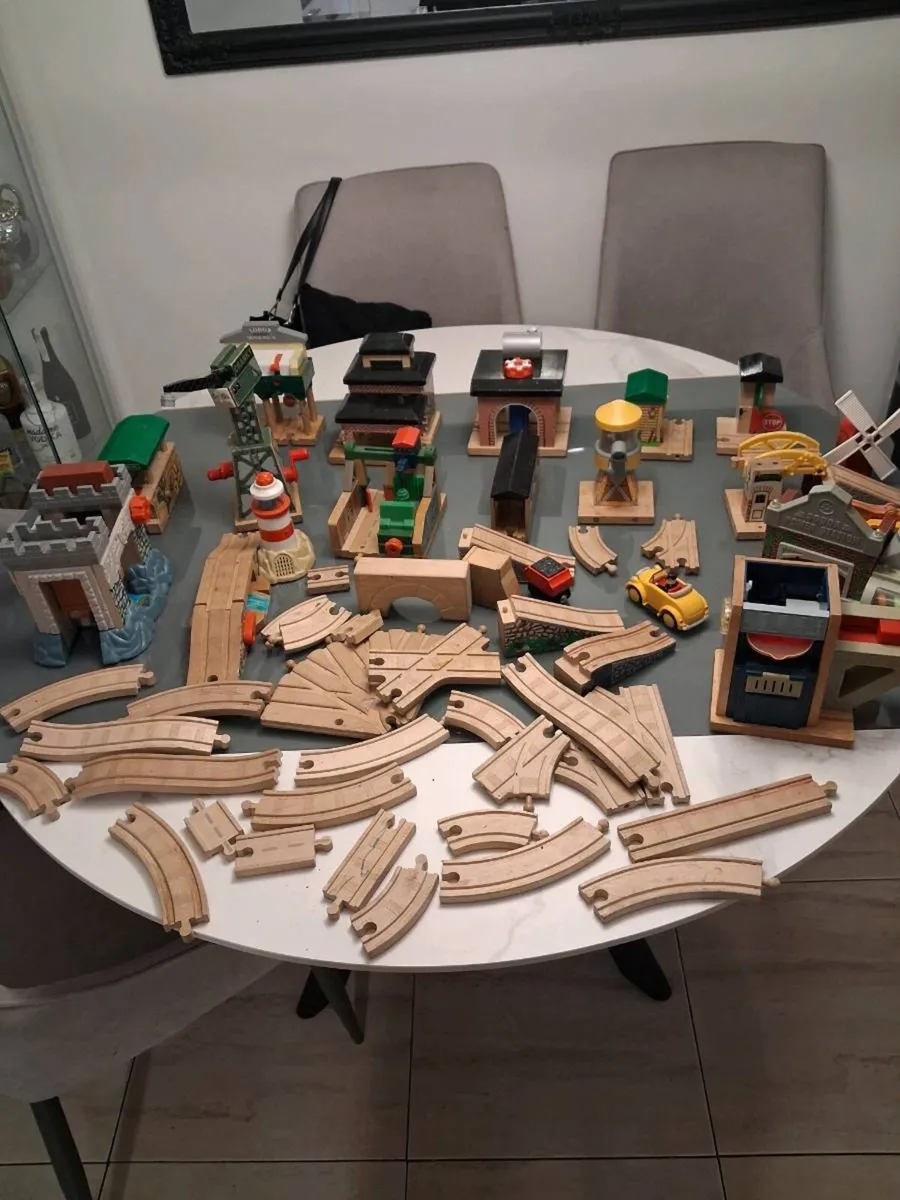 Huge Wooden Train Set – Thomas & Friends - Image 1