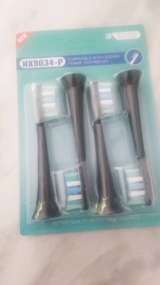 Two pack toothbrush heads - Image 2