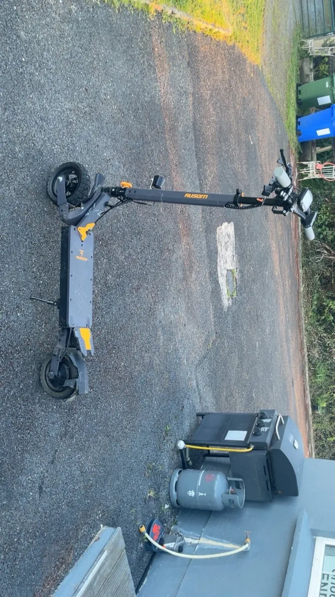 electric scooter - Image 1