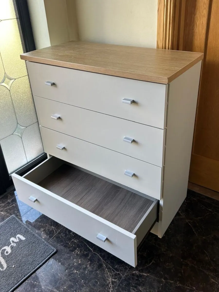 New matching wardrobe and drawers - Image 2