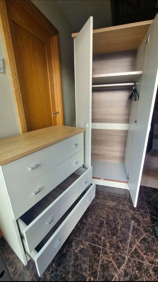 New matching wardrobe and drawers - Image 3