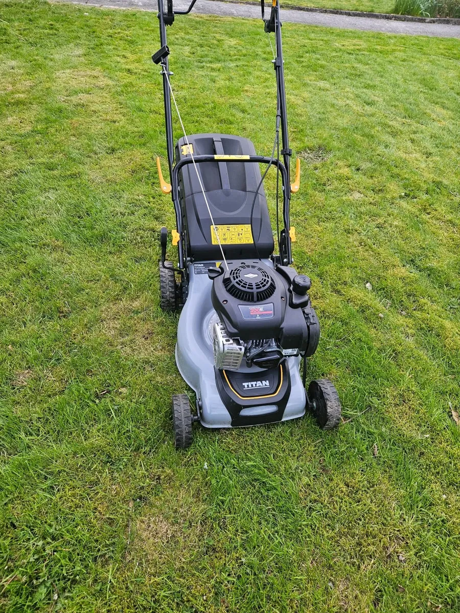 Lawnmowers - Image 3