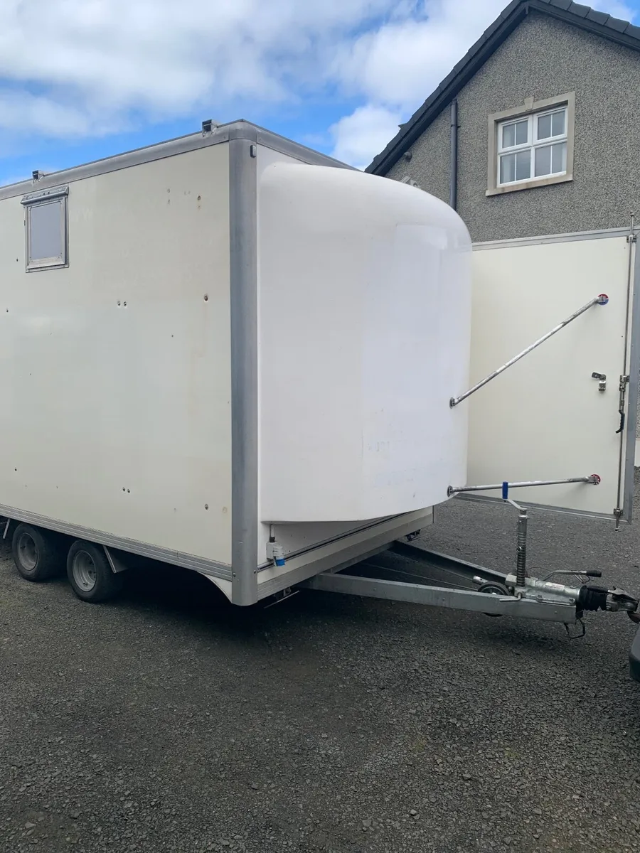 Exhibition trailer/Show Trailer Marketing Event - Image 2