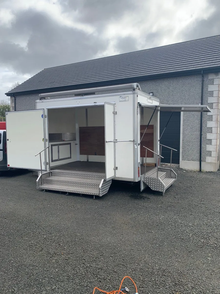 Exhibition trailer/Show Trailer Marketing Event - Image 1