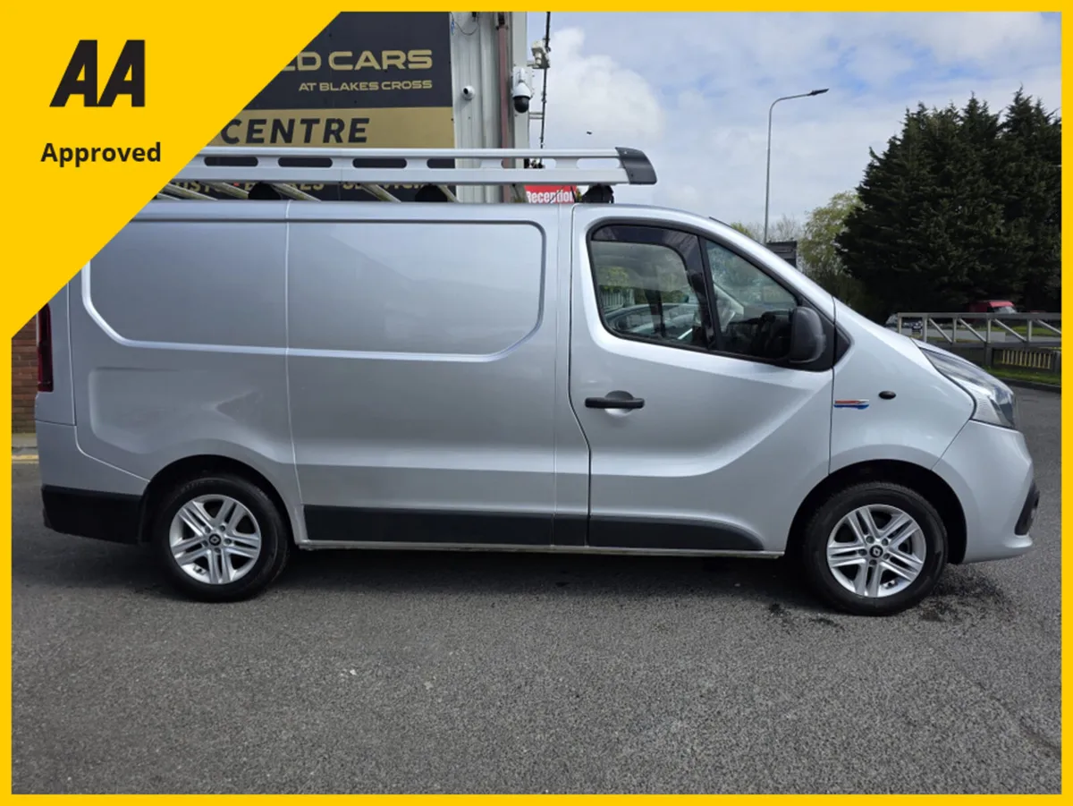 Renault Trafic SL27 DCI 120 BUSINESS+ 3DR - Image 2
