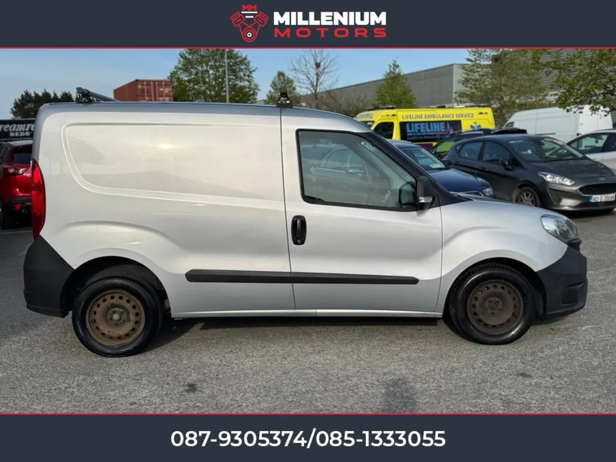 Fiat Doblo IMMACULATE // PROFESSIONAL - Image 2