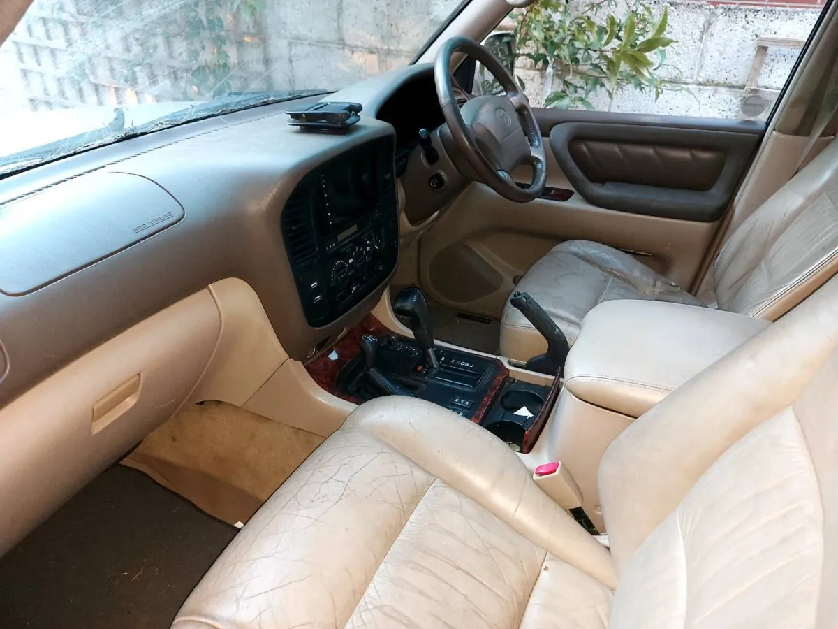 Toyota Landcruiser Amazon 4.7 V8 - Image 3