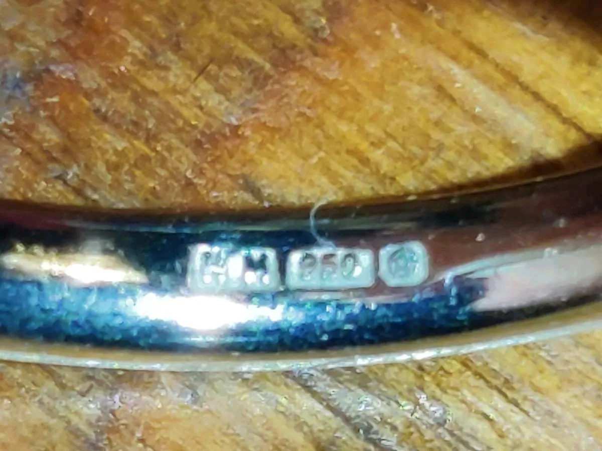 PLATINUM D-SHAPED WEDDING, 950 THICK 3.30g Band ! - Image 3