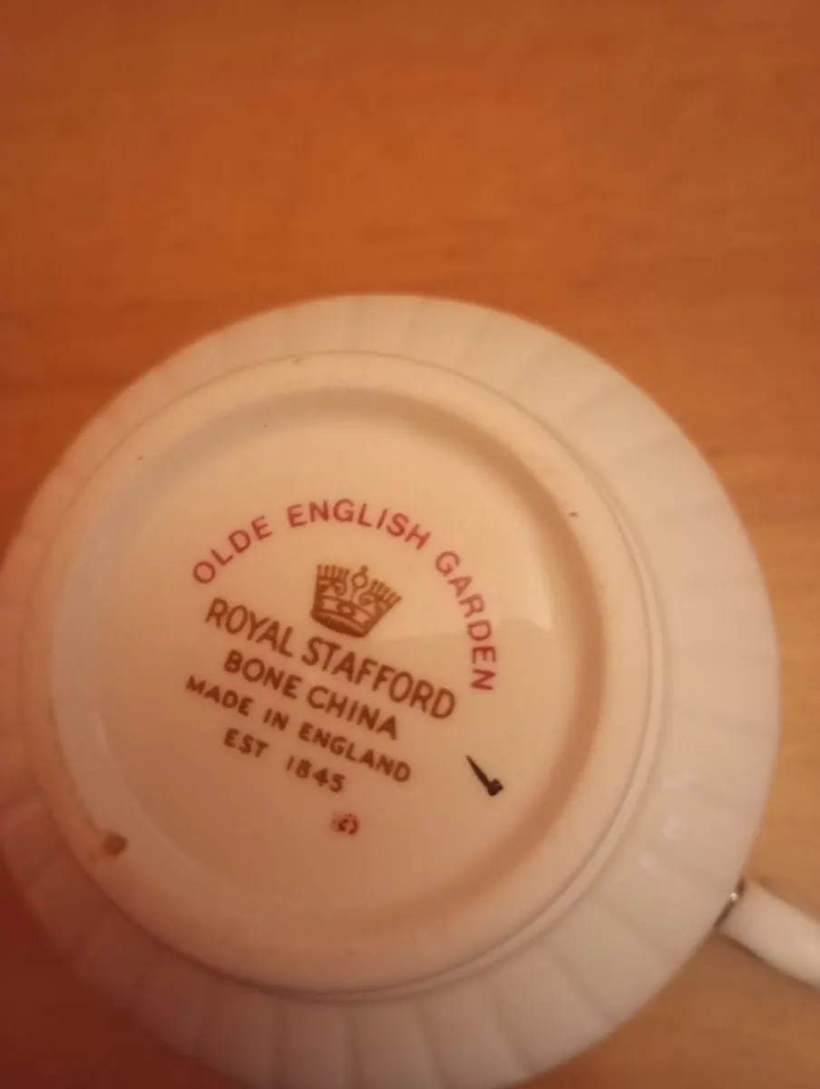 Royal Stafford Olde bone English Garden china - Image 2
