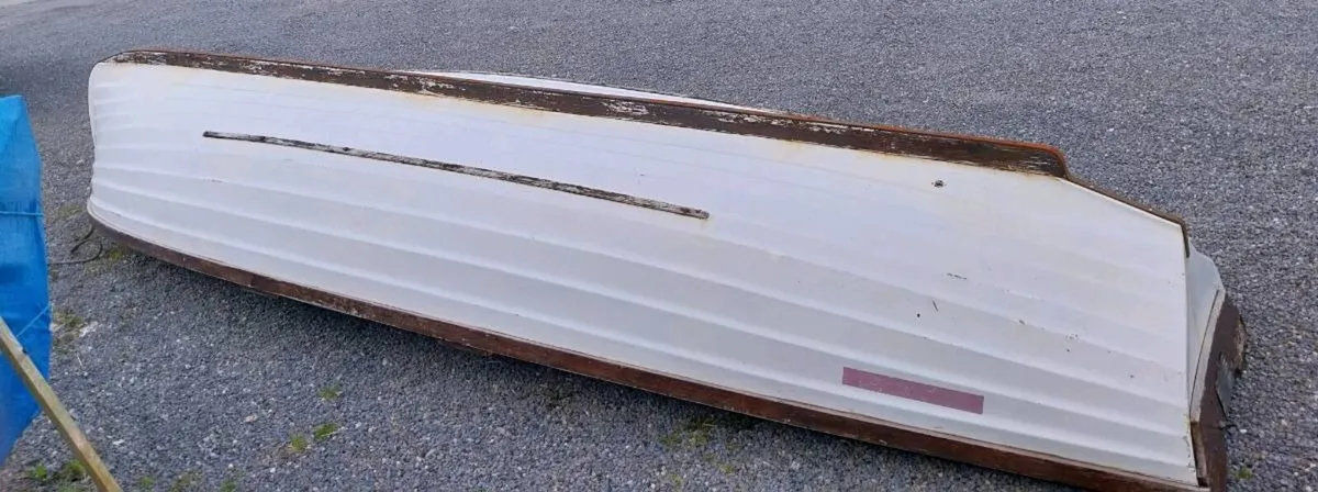 19 burke Ft lakeboat Boat  complete w floors + oar - Image 4