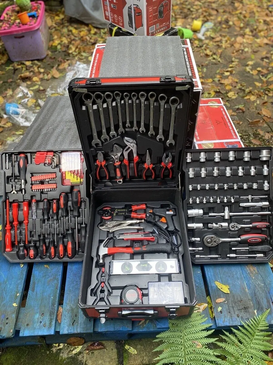 Toolbox full of tools - Image 2
