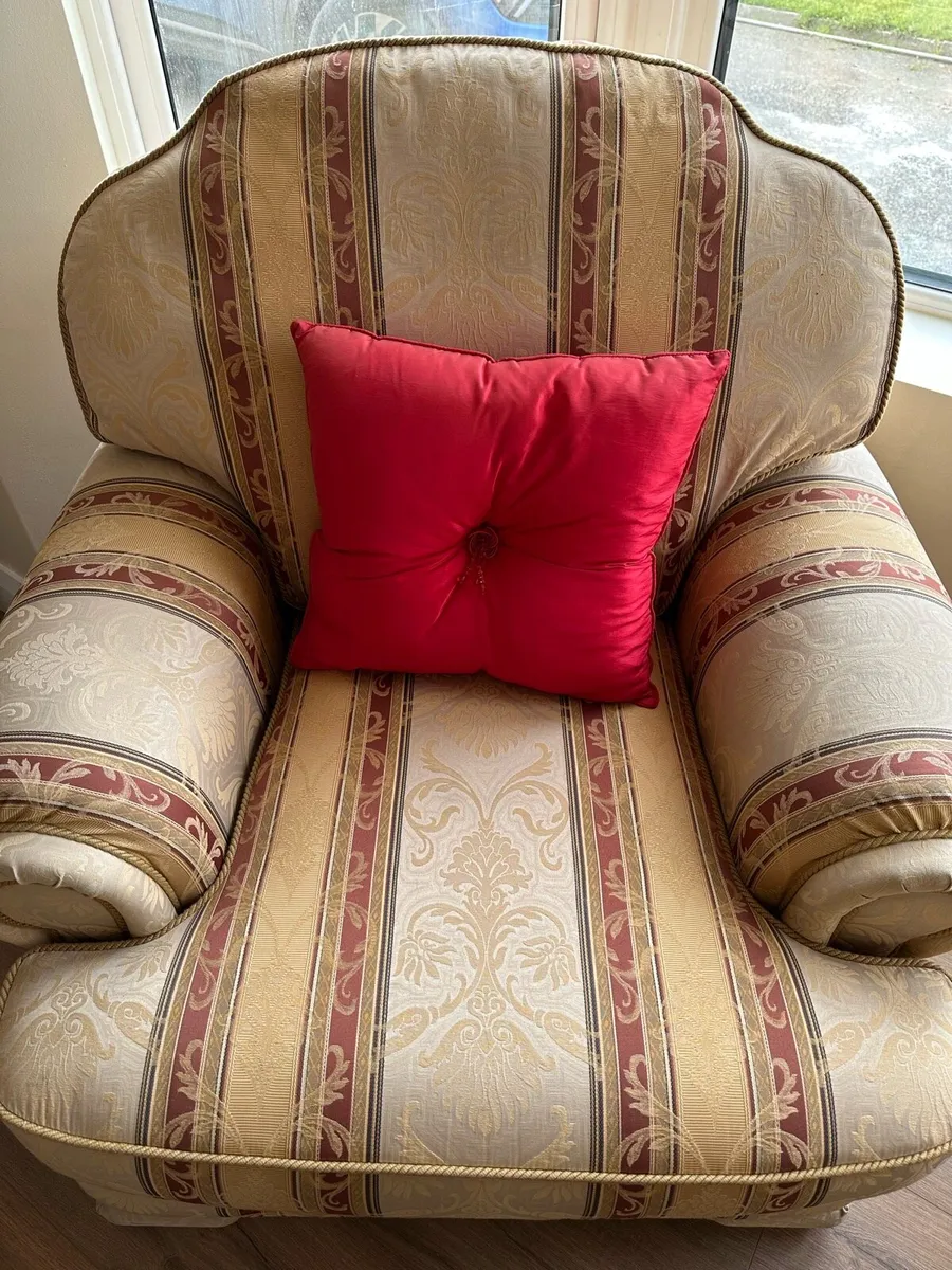 3 piece suit - Image 3