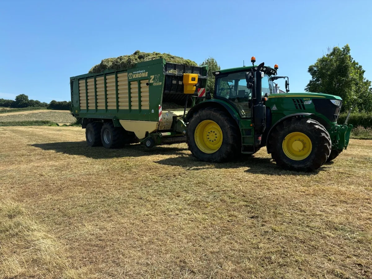 Silage wagon - Image 1