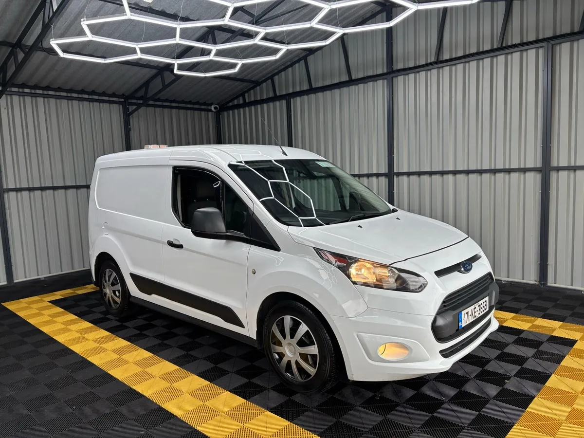 Ford Transit Connect Trend 2017 3 Seat - Image 1
