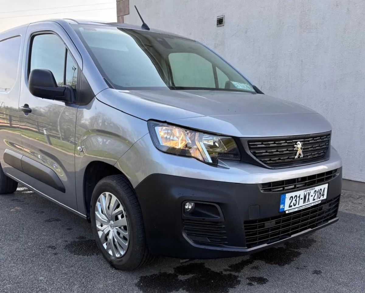 Peugeot Partner Only 40k kms 3 Seater Sliding Door - Image 1