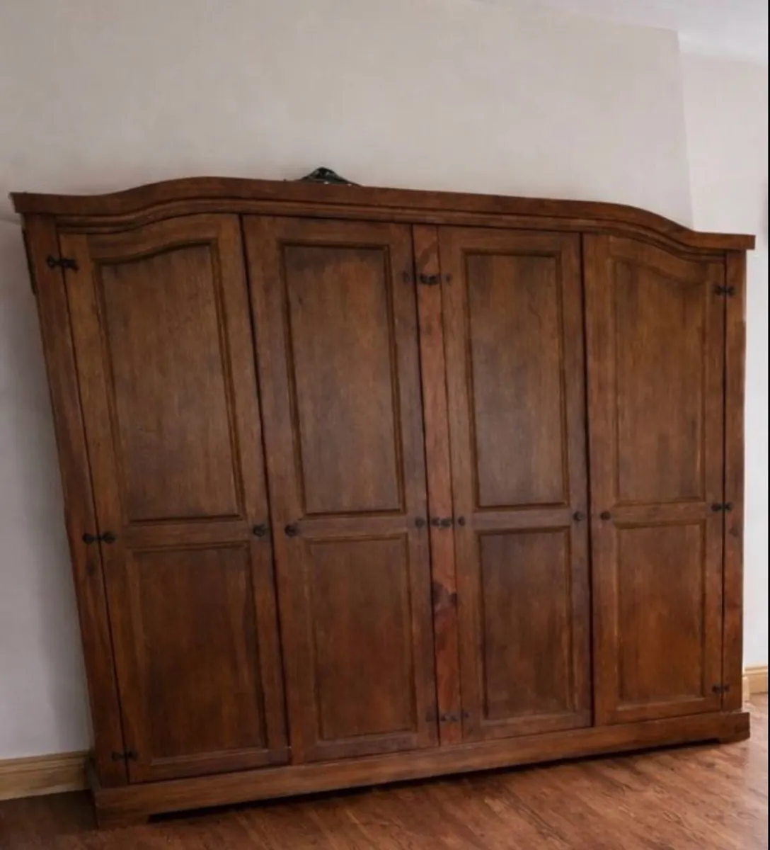 Wardrobe - Image 2