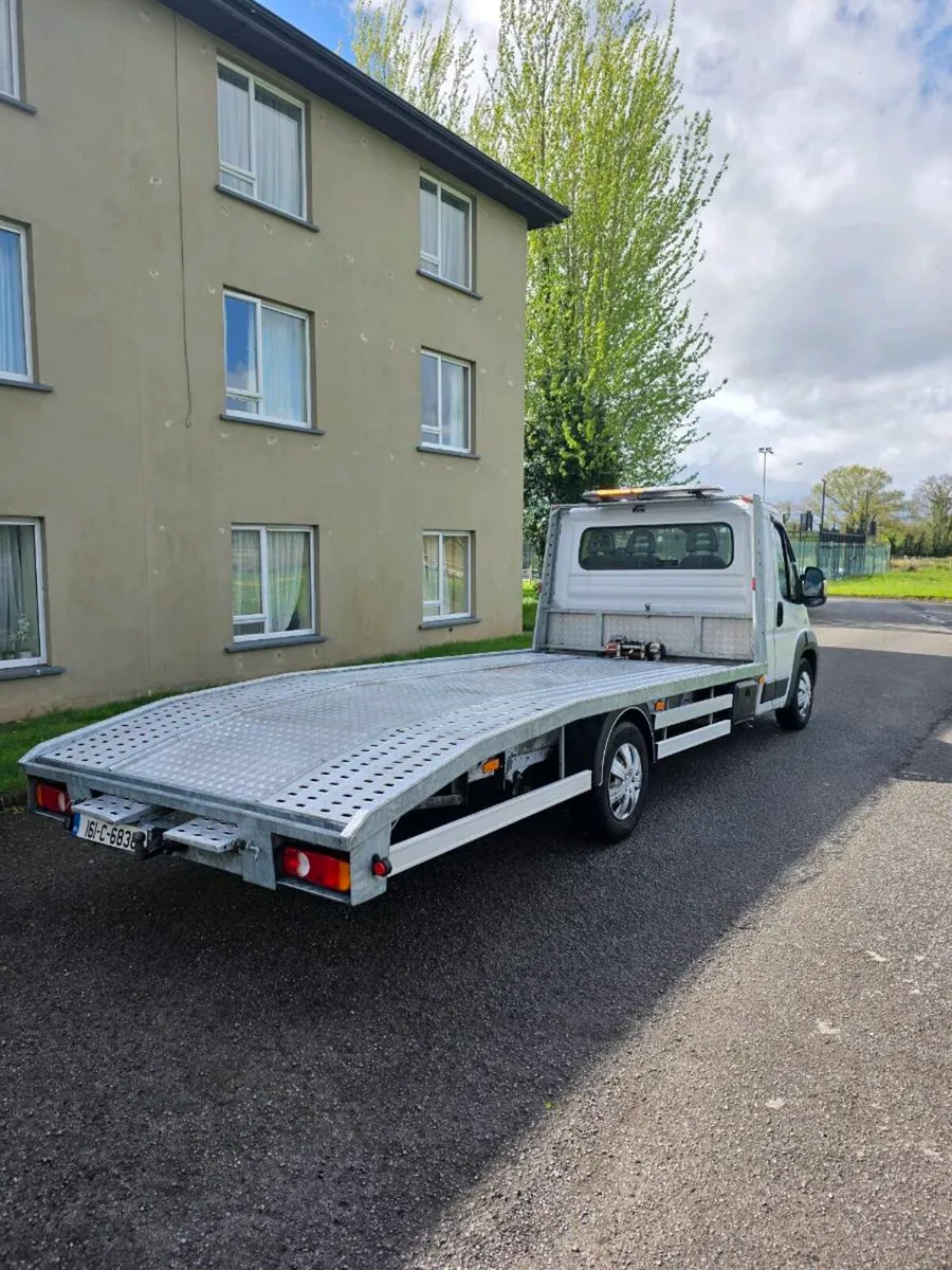 2016 recovery truck - Image 3