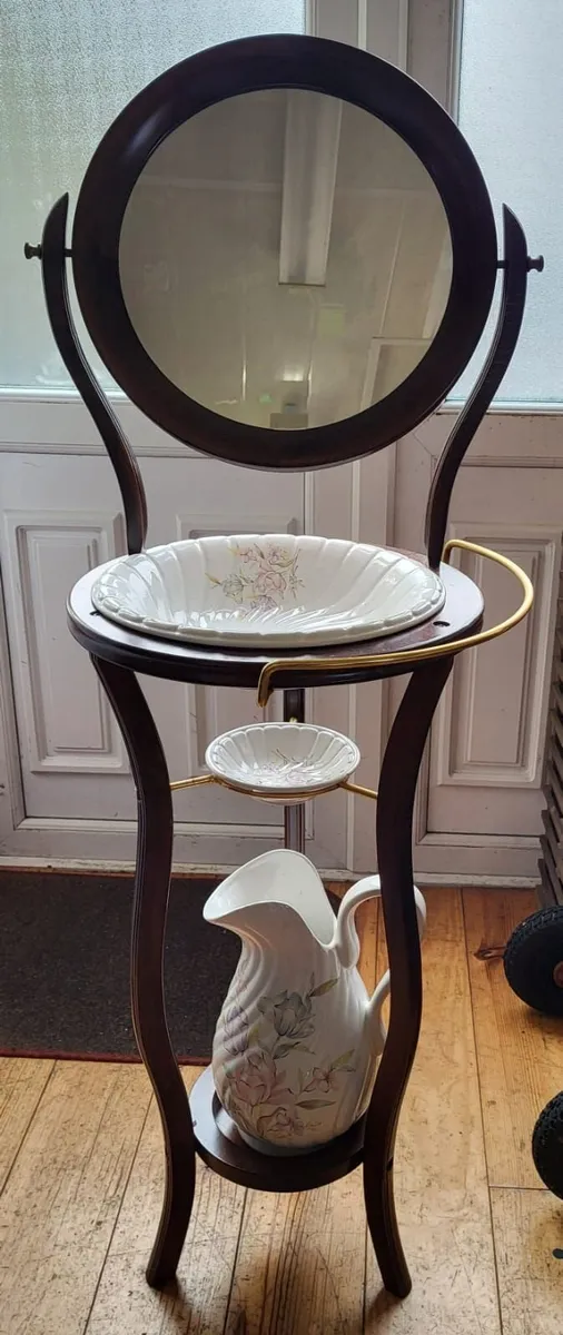 Vintage Washstand with 3-Piece Floral Ceramic Set