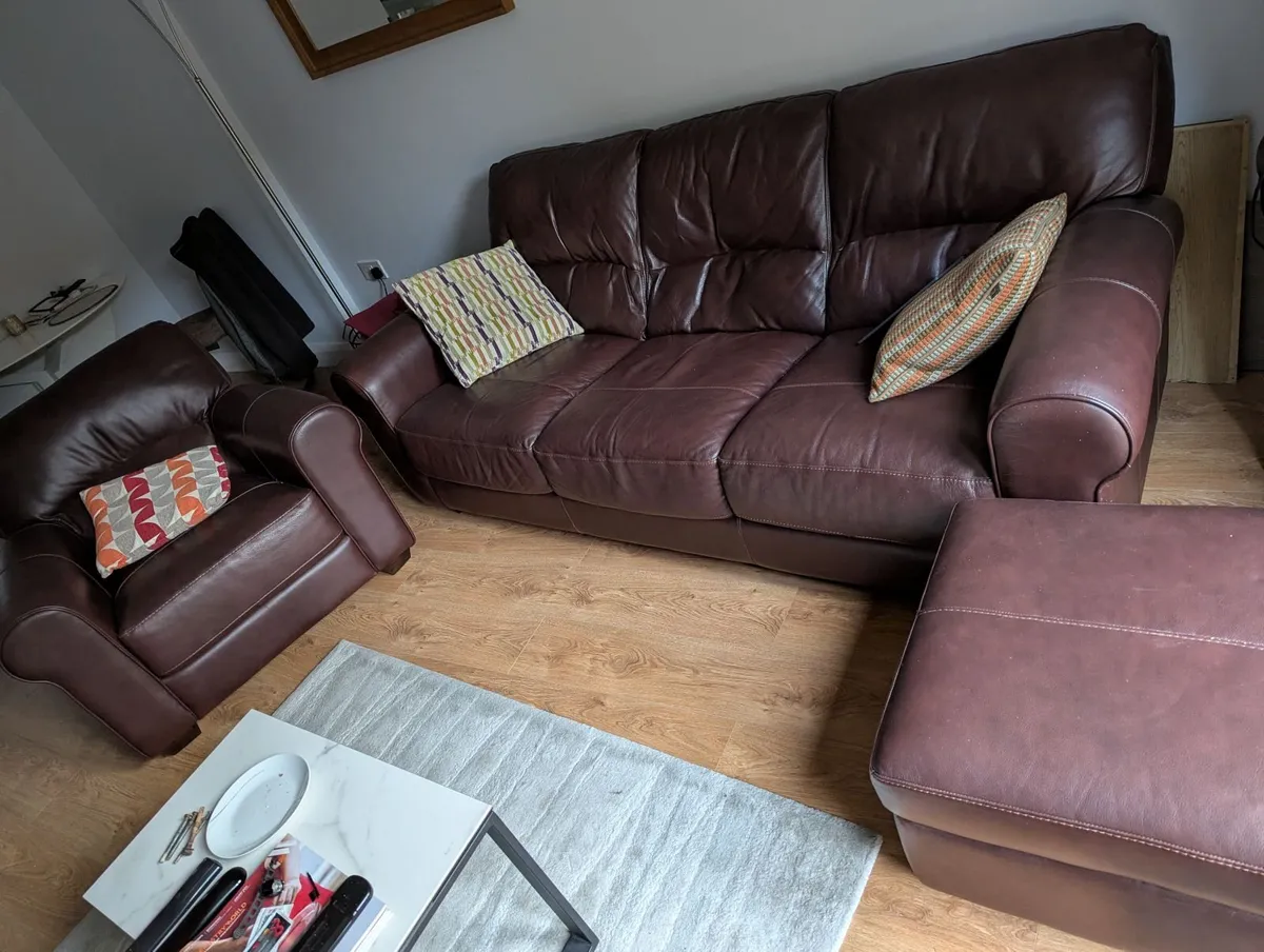 Leather suite - Image 3