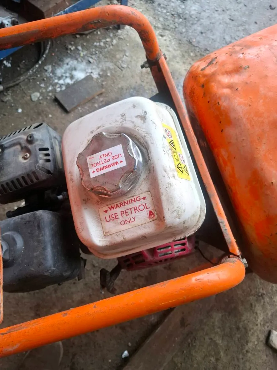 Cement mixer - Image 4