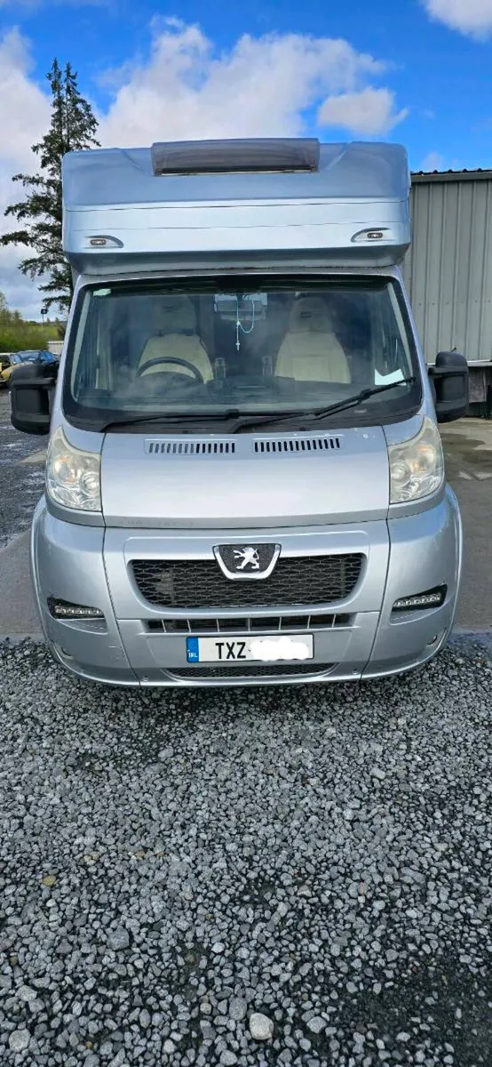 151 PEUGEOT MOTO-TREK MOTORHOME - Image 2