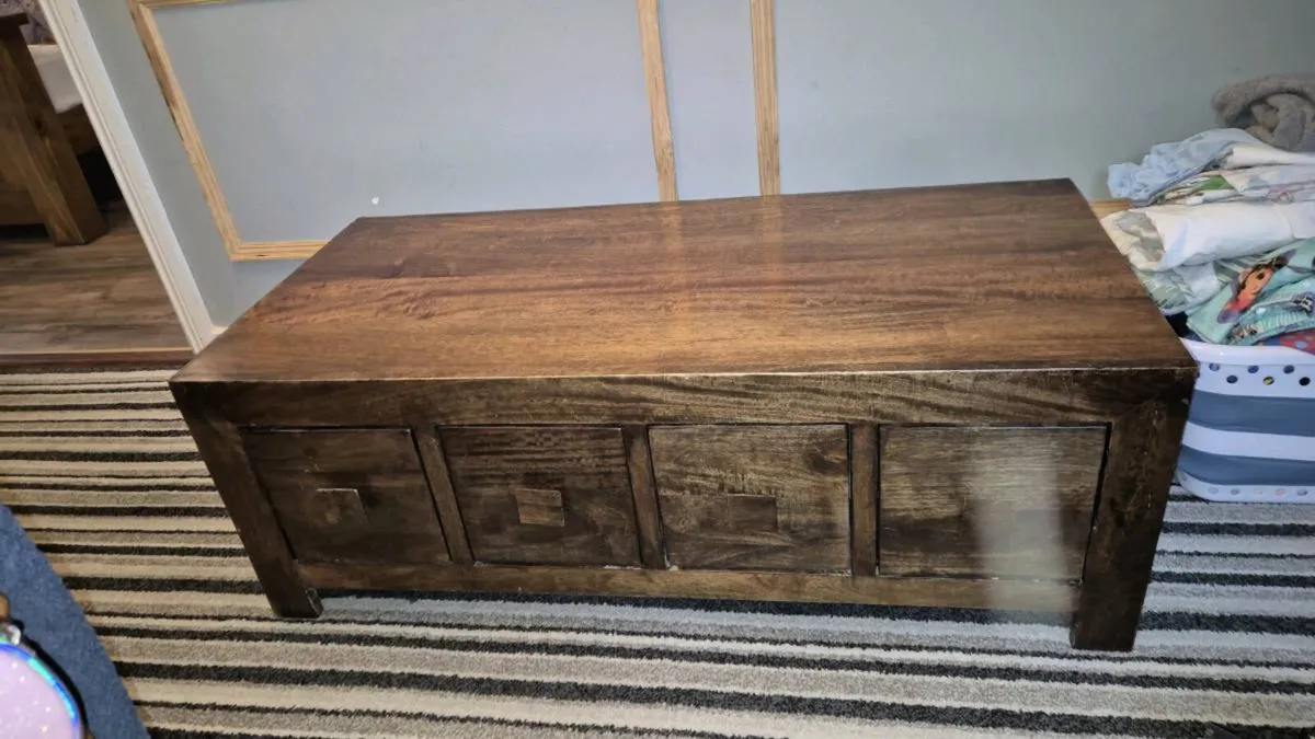 Next coffee table - Image 1