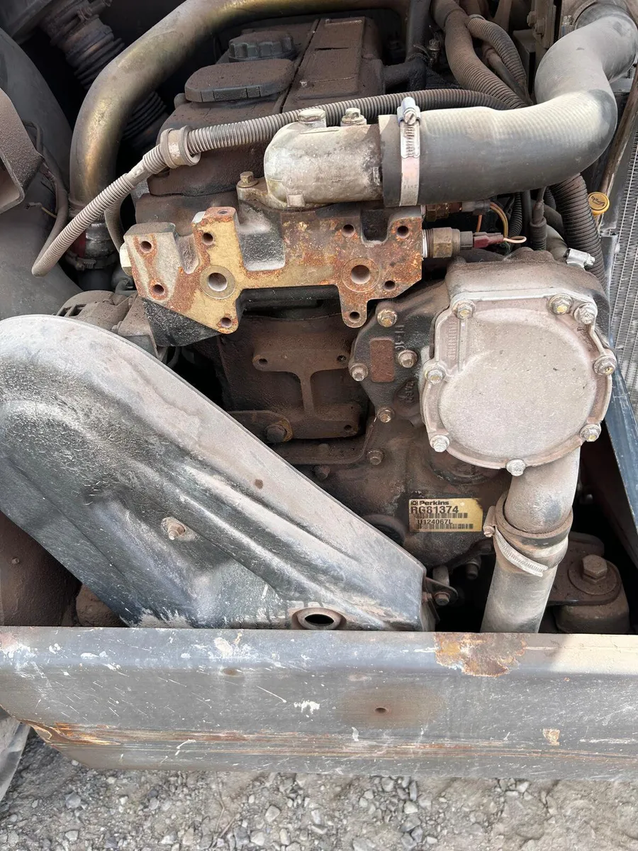 Manitou 1740 for export - Image 3