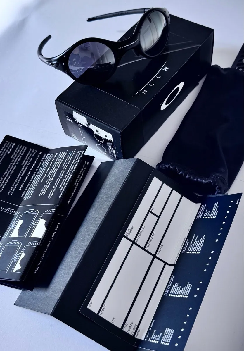 Oakley Moon Vintage Sunglass - Image 4