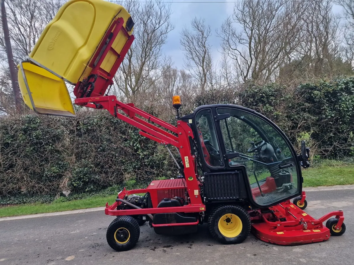 Gianni Ferrari Cruiser ride on mower lawnmower - Image 4